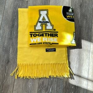 💜App State 100% cashmere scarf and neckworm great condition.
